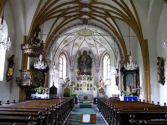 Kath. Pfarrkirche Mariae Himmelfahrt