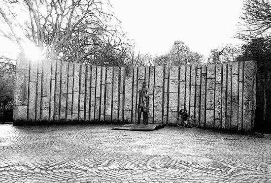 Theobald Wolfe Tone Statue