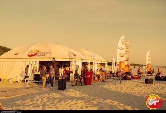 Red Sun Buffet Beach Bar