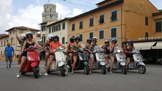 Toscana in tour - Noleggio Vespa