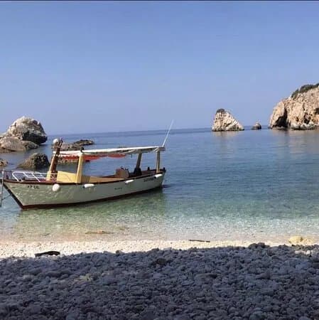 Boat trip with fish salad and driks+38267012348