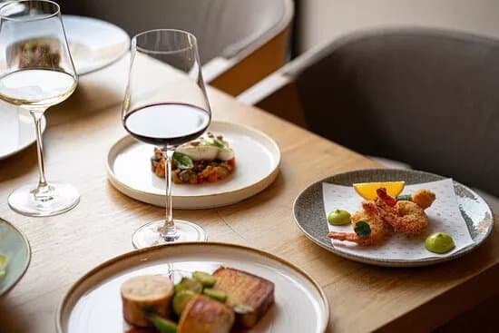 Vinograf Wine Bar