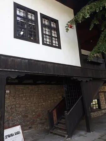 Dechkov House
