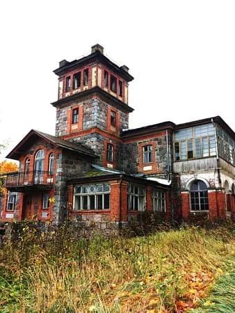 Lazdona Manor