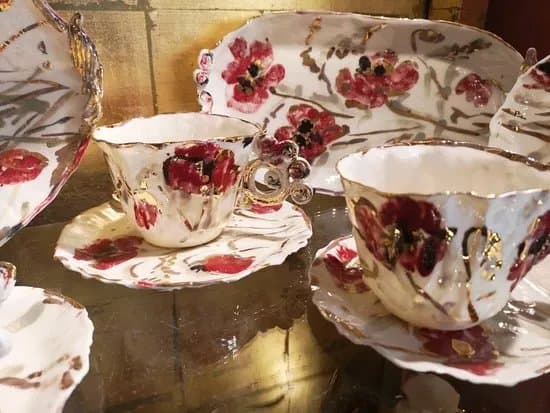 Porcelain Catbriyur
