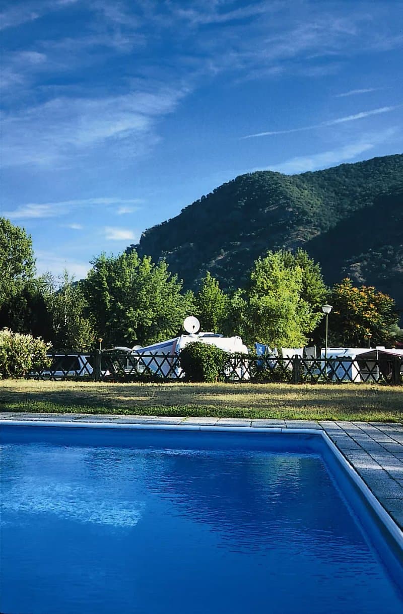 Domos Camping