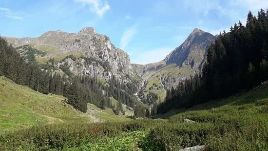 Moldoveanu Peak