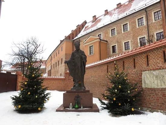 Statue of John Paul II