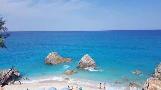 Megali Petra Beach