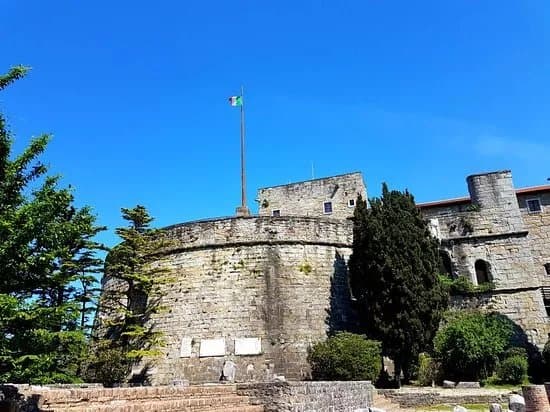Castello di San Giusto