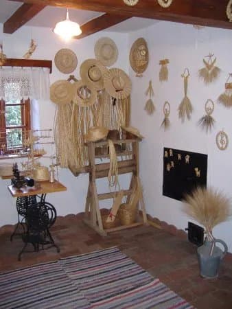 Sararany Szalmaporta