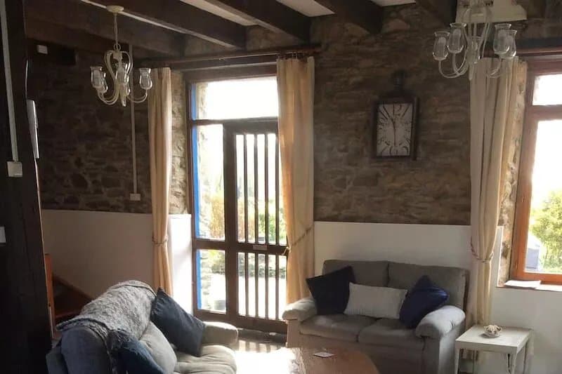 Traditional Farmhouse Gite at the heart of Brittany (Sleeps 6 in 3 Bedrooms)