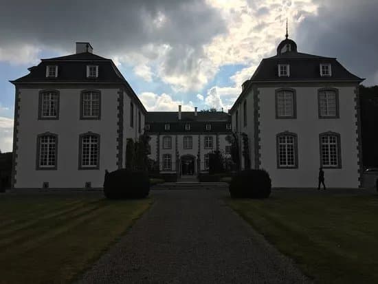 Le Chateau de Deulin