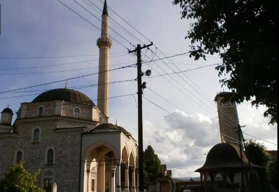 Hussein-Pahas Mosque