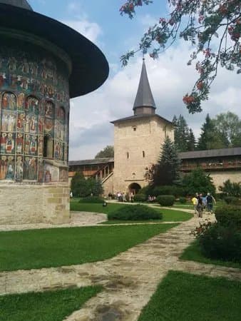 Hello Bucovina Day Tours