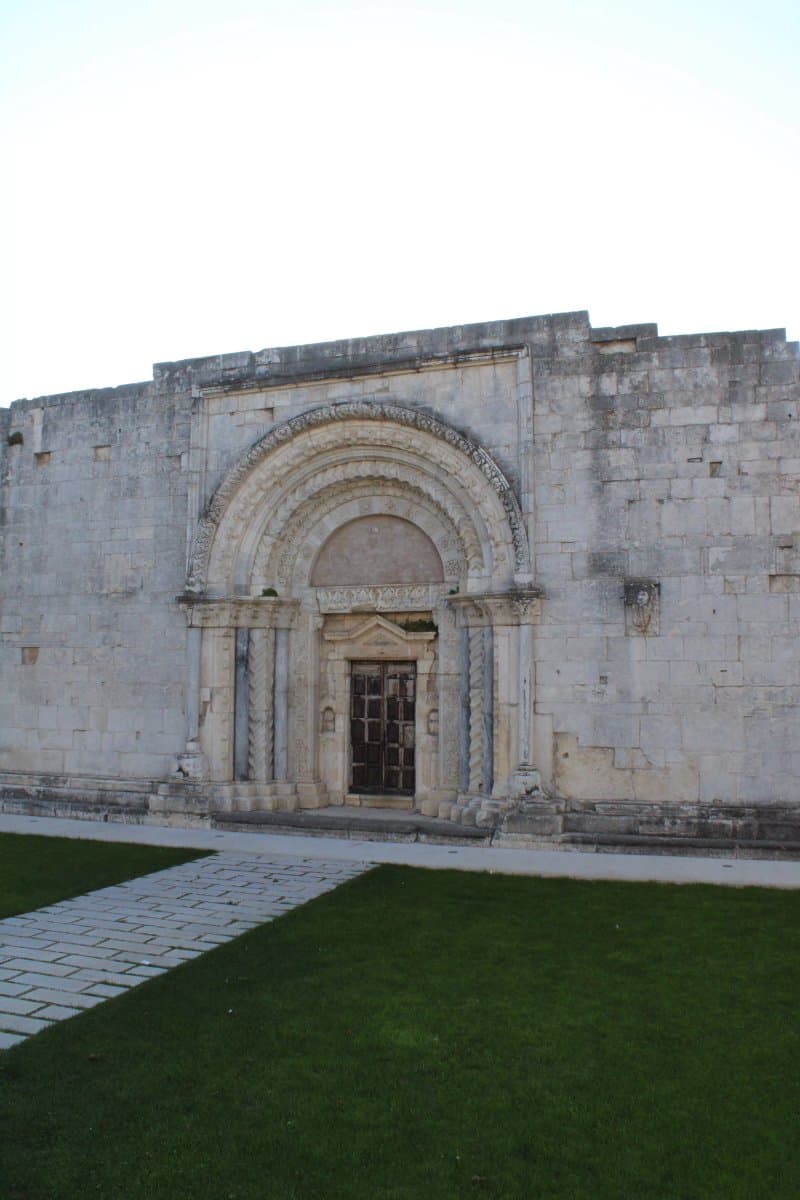 Portale della chiesa di Santa Sabina