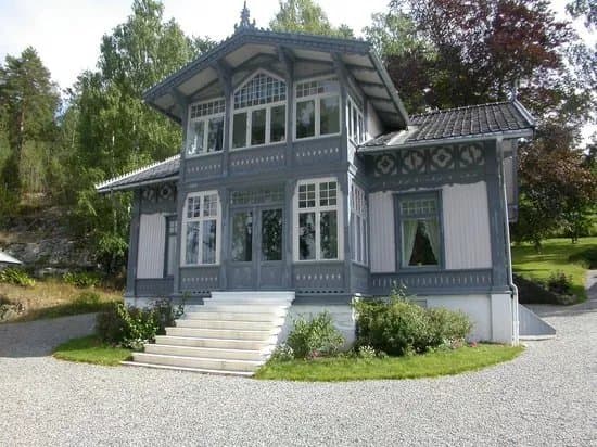 Roald Amundsen"s Home