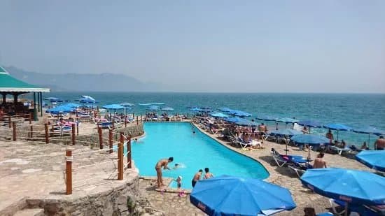 Ploce Beach