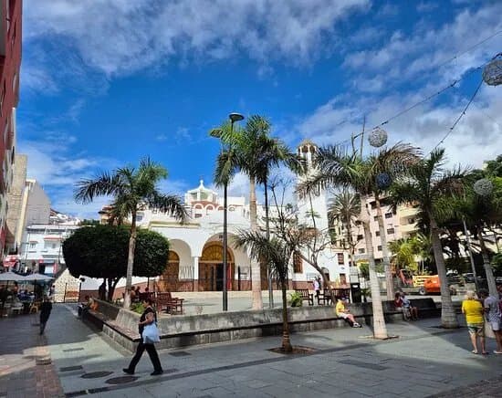 Plaza Virgen Del Carmen