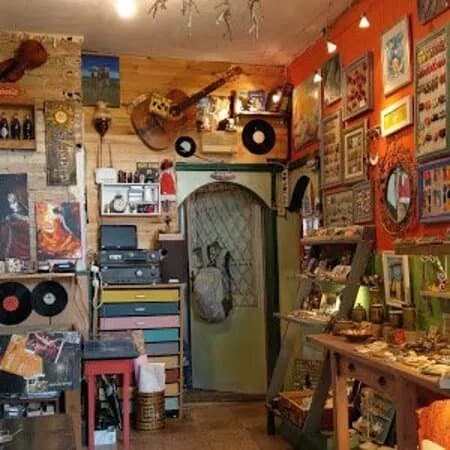 Art Atelier Dvorat (Арт Ателие Дворът)