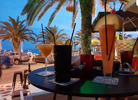 Istos Coffee & Bar