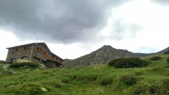 Comapedrosa Highlands Trail