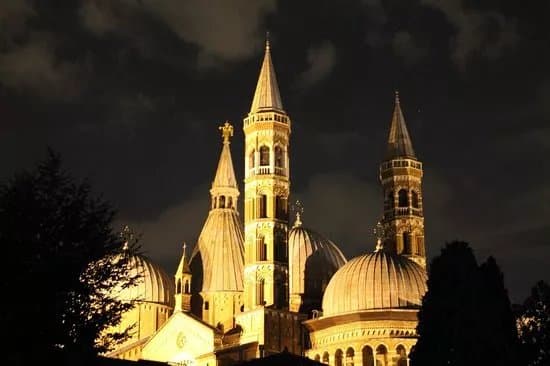 Piazza della Frutta