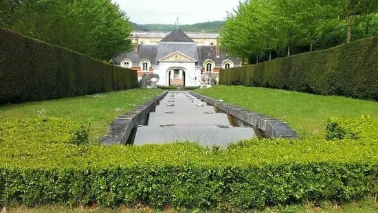 Chateau De Bizy