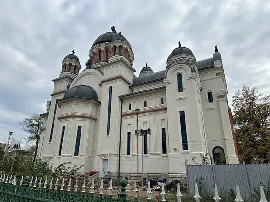Biserica Madona Dudu