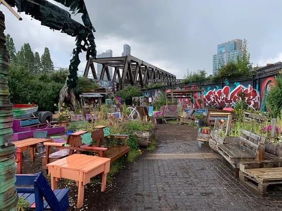 Nomadic Community Garden