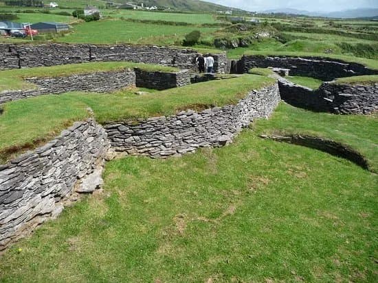 Leacanabuaile Fort