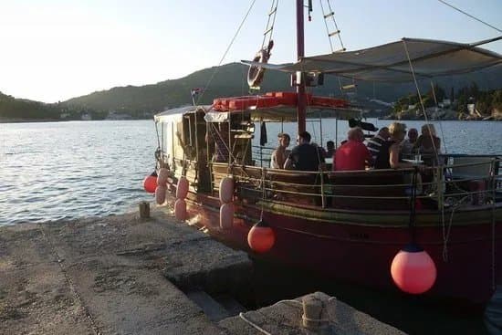 Three island cruise