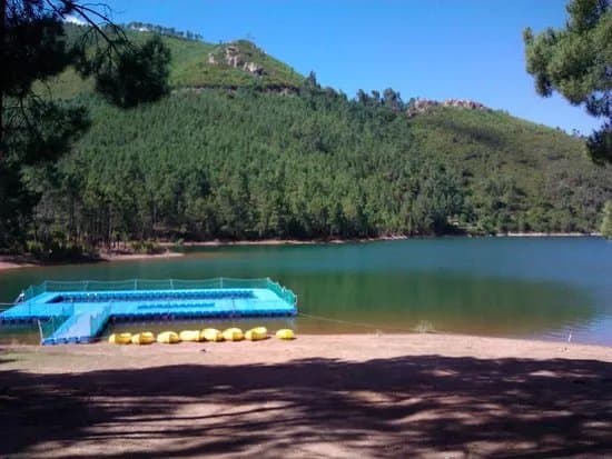 Praia Fluvial de Fernandaires