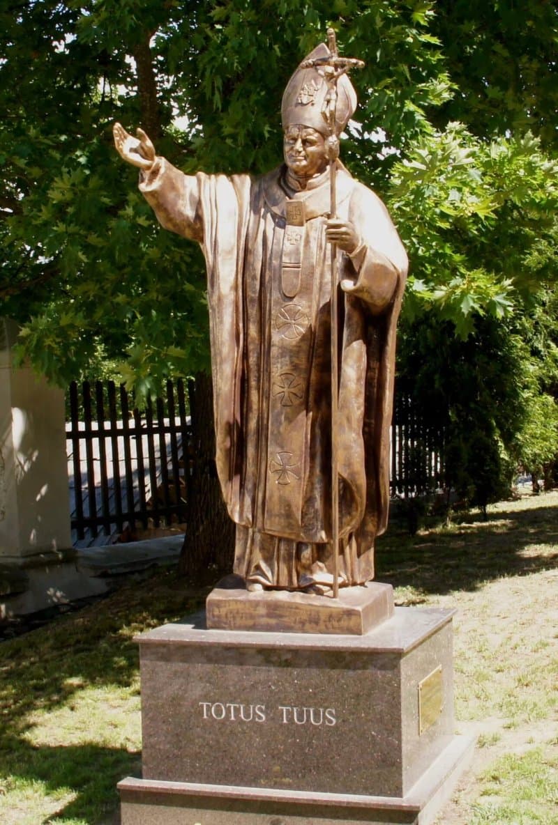 Monument to Pope John Paul II