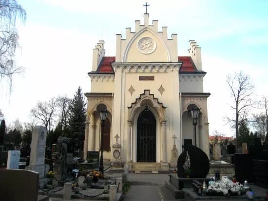 Wilanow Cemetery (Cmentarz Wilanowski)