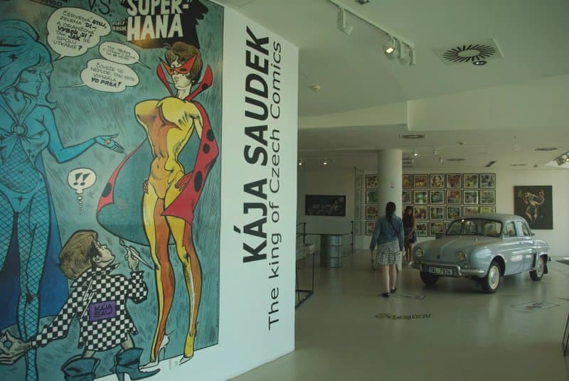 Tadu Dancing House Gallery