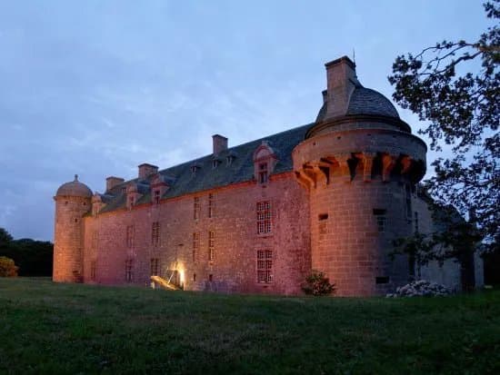 Chateau de Kergroadez