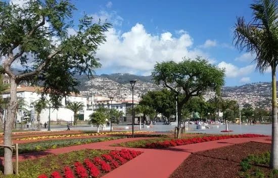 Avenida do Mar