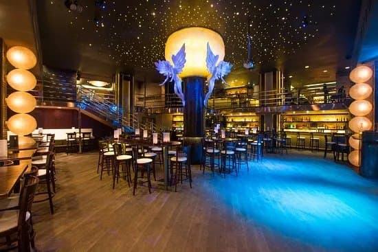 Nebe Cocktail & Music Bar