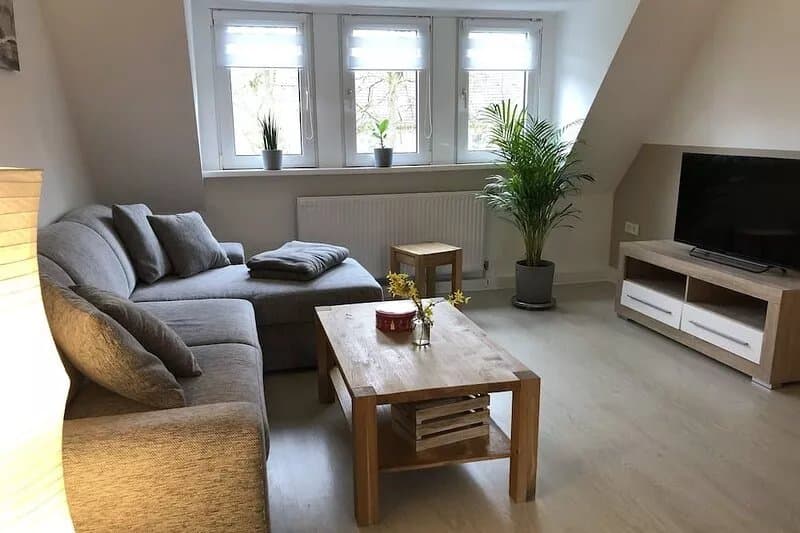 70 sqm attic apartment close to the city, 5 persons