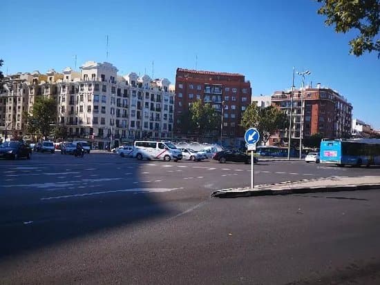 Glorieta Embajadores