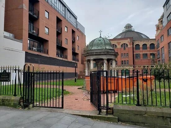 Roscoe Gardens