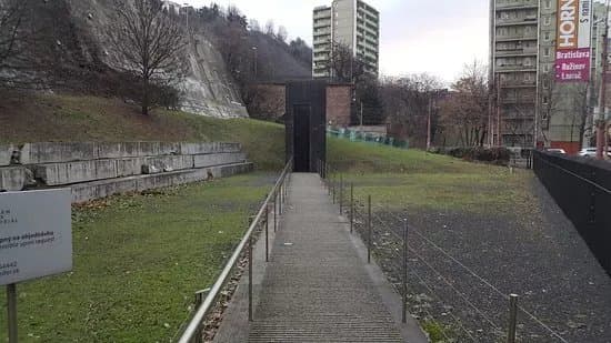 Chatam Sofer Memorial