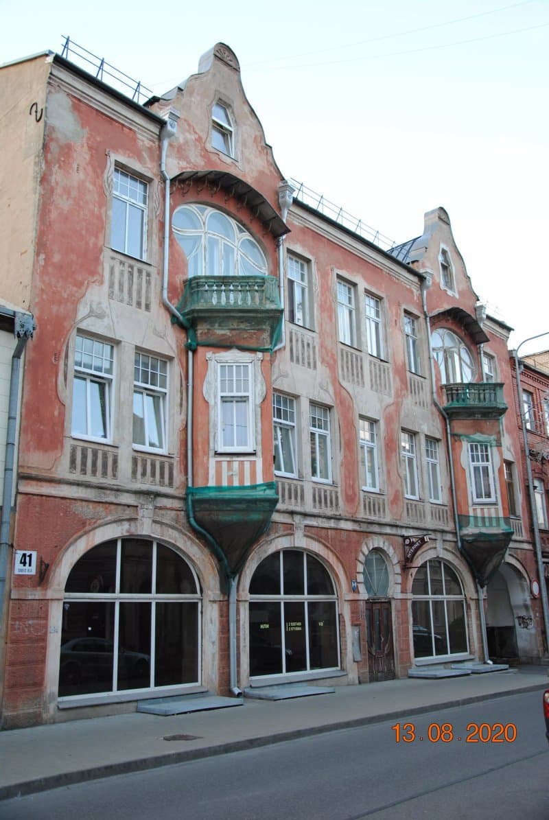 Building on 41 Saules Street
