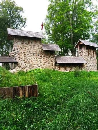 Ropazu Pilsdrupas