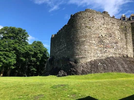 Dunstaffnage Castle & Chapel