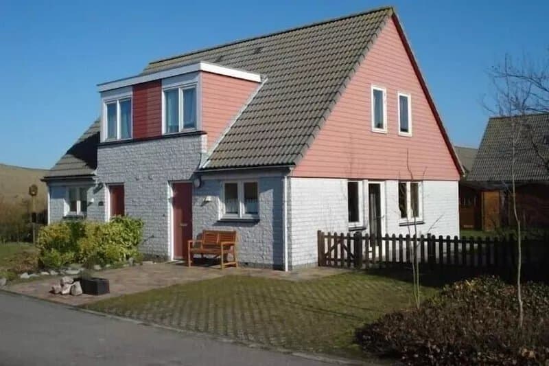 Vacation home by the sea, with Sat.-TV, telephone, WLan, large balcony. Terrace