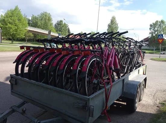 Bike Rental - by Carfield