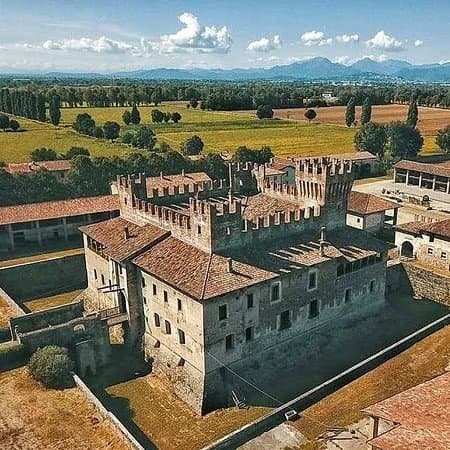 Castello di Malpaga