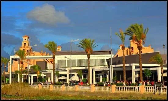 Centro Comercial Bahia Sur